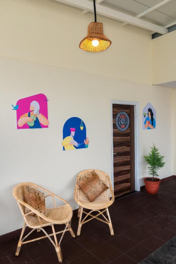 Covie Bannergatta 141 Hostel Bangalore Ngoại thất bức ảnh